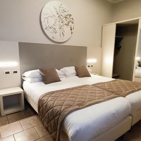 Hotel Valmarina 3*