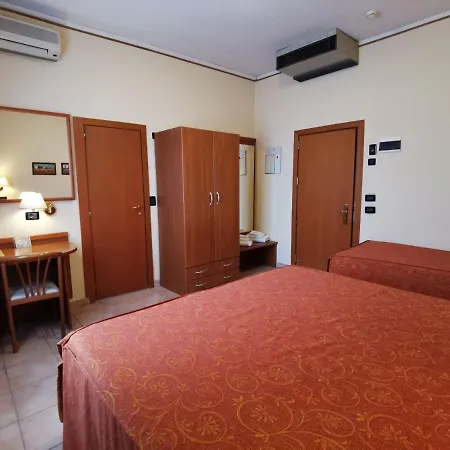 Valmarina Hotel 3*