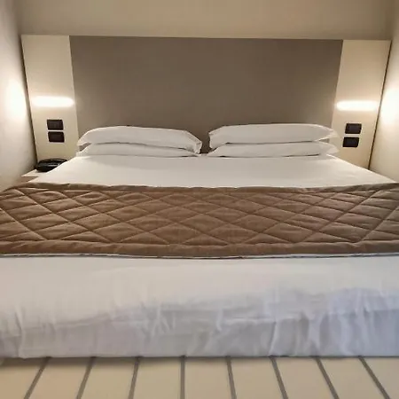 Valmarina Hotel 3*