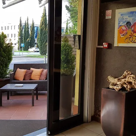 Hotel Valmarina
