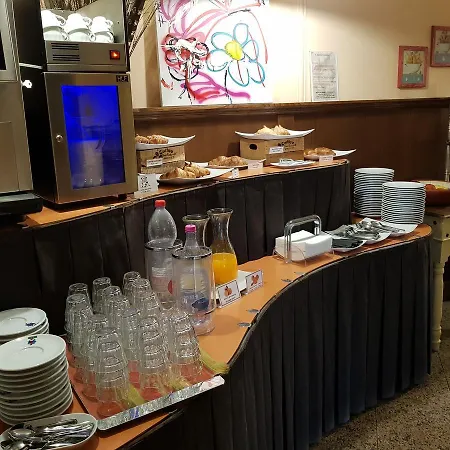 Valmarina Hotel 3*