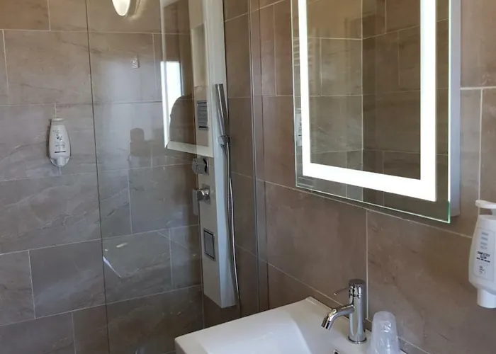 호텔 Valmarina 칼렌자노